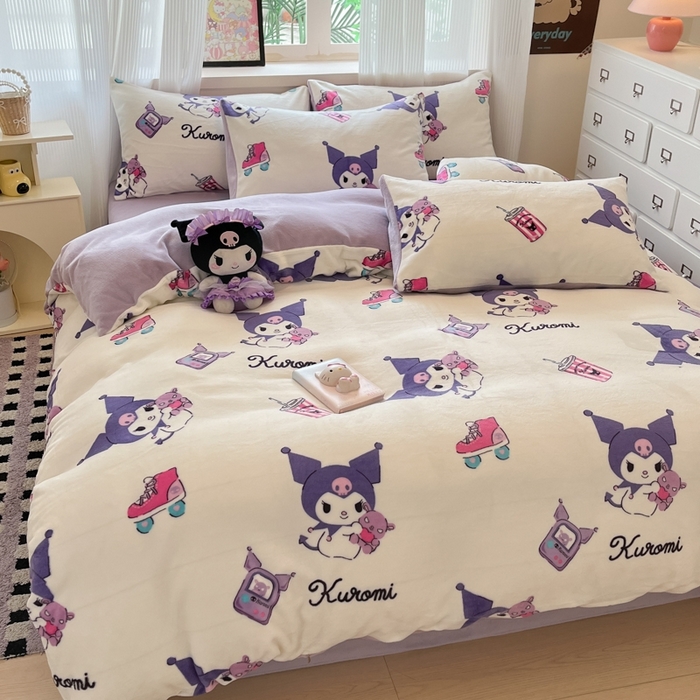 91家纺网 家纺一手货源 找家纺 三朵家纺 2025新款三丽鸥印花牛奶绒四件套 街舞库洛米