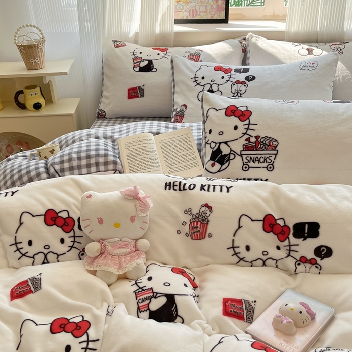 91家纺网 家纺一手货源 找家纺 三朵家纺 2025新款三丽鸥印花牛奶绒四件套 凯蒂公主