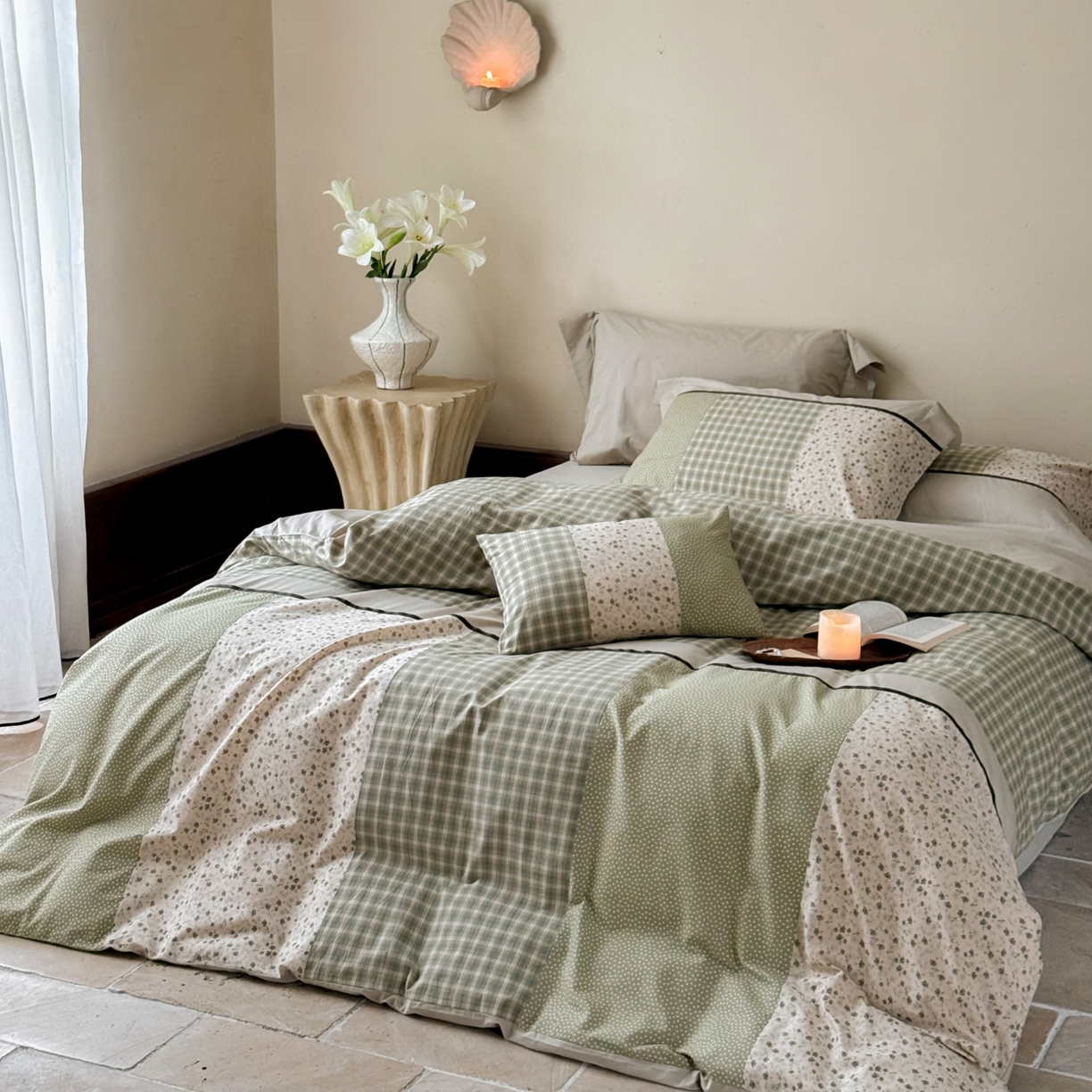 91家纺网 家纺一手货源 找家纺 FORTWO家纺原创设计（FOR TWO家纺） 2025新款全棉纯棉百家布水洗棉印花绣花拼接款四件套 月光恋人