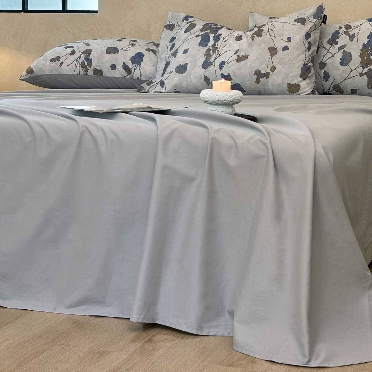 91家纺网 家纺一手货源 找家纺 FORTWO家纺原创设计（FOR TWO家纺） 2025新款50全棉纯棉数码磨毛印花四件套-场景二 枫林晚