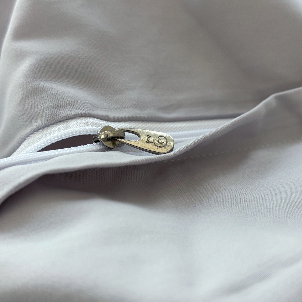 91家纺网 家纺一手货源 找家纺 FORTWO家纺原创设计（FOR TWO家纺） 2025新款50全棉纯棉数码磨毛印花四件套-场景二 枫林晚