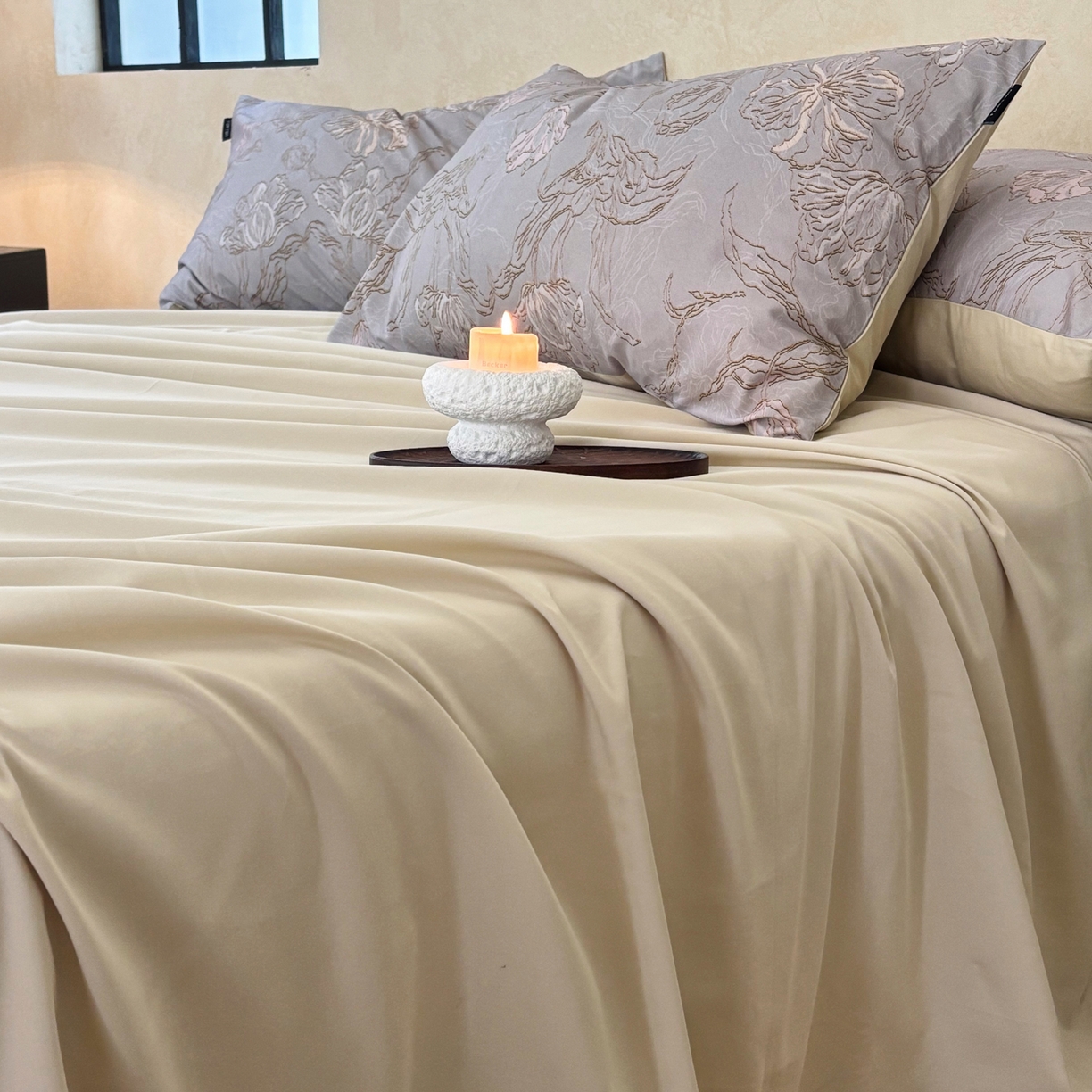 91家纺网 家纺一手货源 找家纺 FORTWO家纺原创设计（FOR TWO家纺） 2025新款50全棉纯棉数码磨毛印花四件套-场景二 空谷幽兰