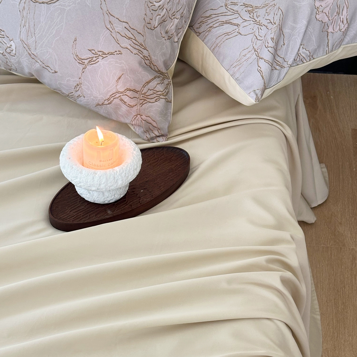 91家纺网 家纺一手货源 找家纺 FORTWO家纺原创设计（FOR TWO家纺） 2025新款50全棉纯棉数码磨毛印花四件套-场景二 空谷幽兰