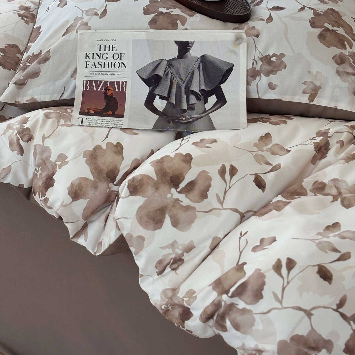 91家纺网 家纺一手货源 找家纺 FORTWO家纺原创设计（FOR TWO家纺） 2025新款50全棉纯棉数码磨毛印花四件套-场景二 似锦