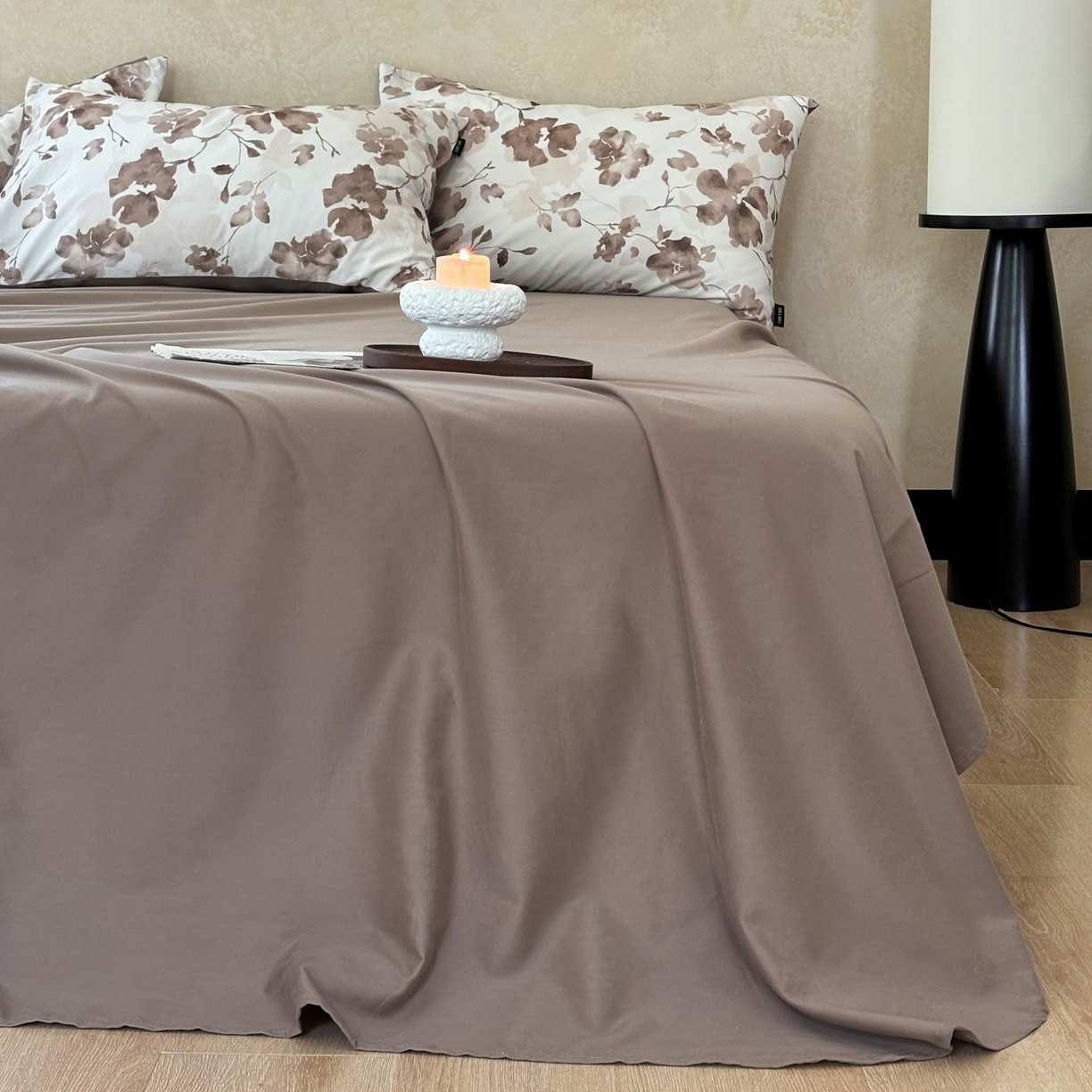 91家纺网 家纺一手货源 找家纺 FORTWO家纺原创设计（FOR TWO家纺） 2025新款50全棉纯棉数码磨毛印花四件套-场景二 似锦