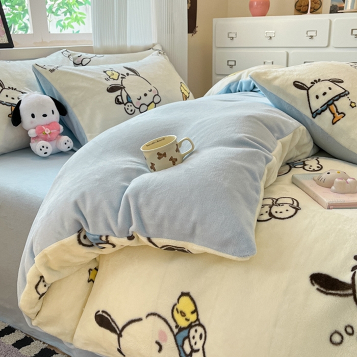 91家纺网 家纺一手货源 找家纺 三朵家纺 2025新款三丽鸥印花牛奶绒四件套 美好帕恰