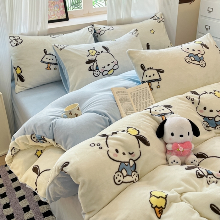 91家纺网 家纺一手货源 找家纺 三朵家纺 2025新款三丽鸥印花牛奶绒四件套 美好帕恰