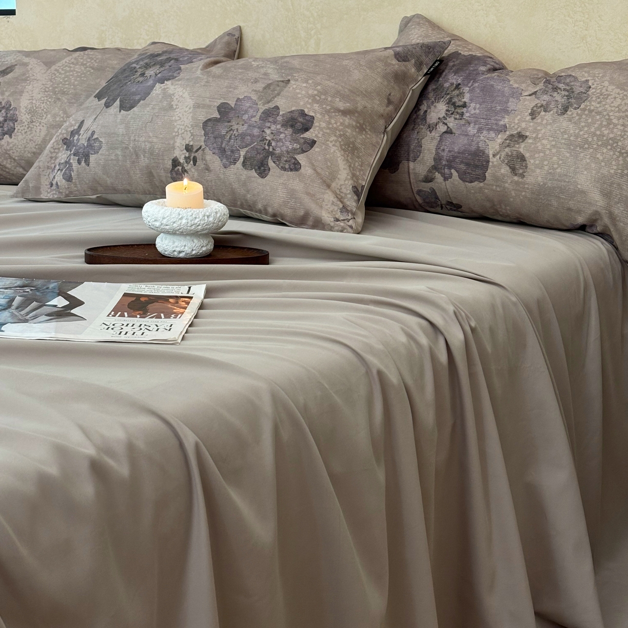 91家纺网 家纺一手货源 找家纺 FORTWO家纺原创设计（FOR TWO家纺） 2025新款50全棉纯棉数码磨毛印花四件套-场景二 水墨花