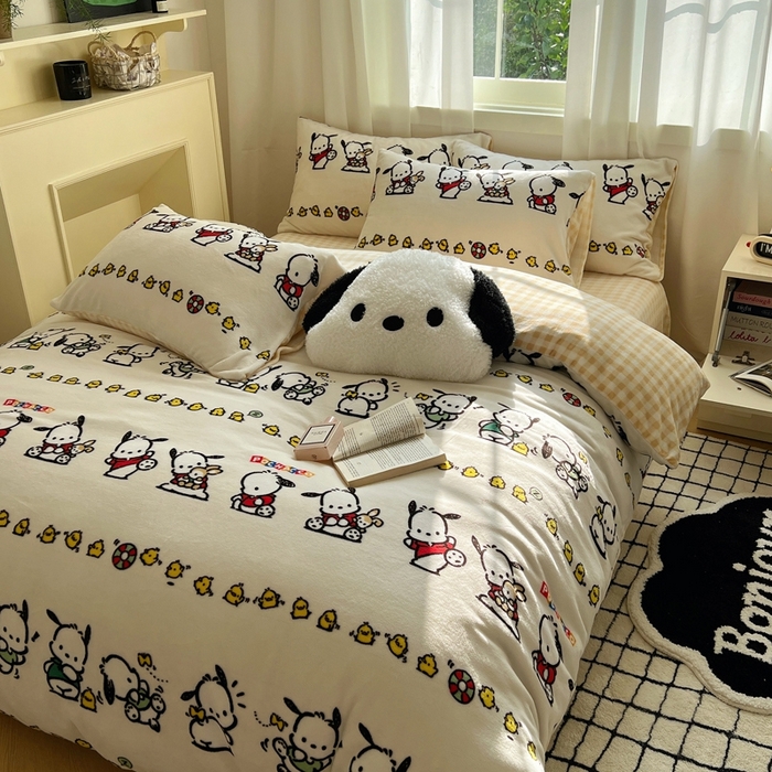 91家纺网 家纺一手货源 找家纺 三朵家纺 2025新款三丽鸥印花牛奶绒四件套 淘气帕恰