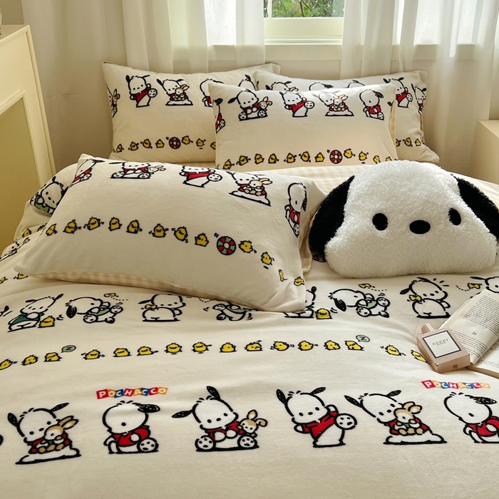 91家纺网 家纺一手货源 找家纺 三朵家纺 2025新款三丽鸥印花牛奶绒四件套 淘气帕恰