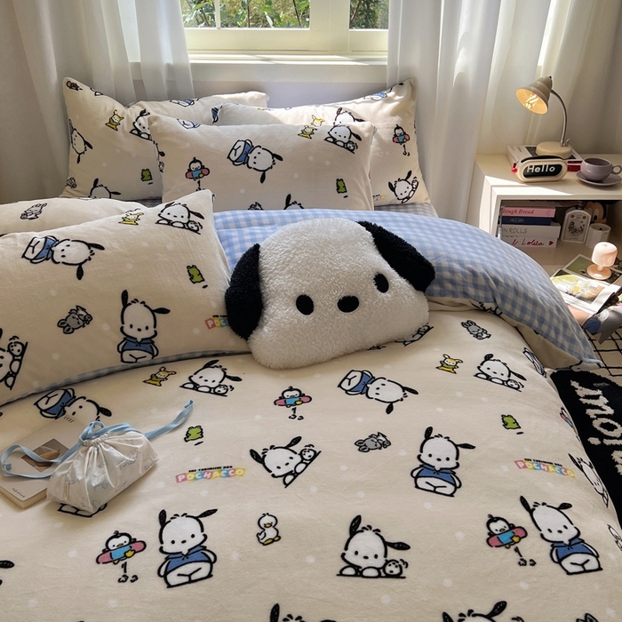 91家纺网 家纺一手货源 找家纺 三朵家纺 2025新款三丽鸥印花牛奶绒四件套 童心帕恰