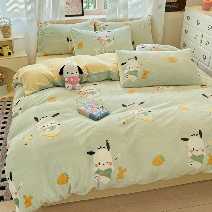 91家纺网 家纺一手货源 找家纺 三朵家纺 2025新款三丽鸥印花牛奶绒四件套 运动帕恰