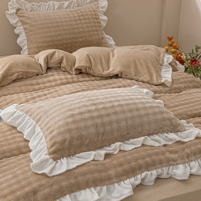 91家纺网 家纺一手货源 找家纺 （总）恩和家纺 2025新款泡泡牛奶绒荷叶边款四件套