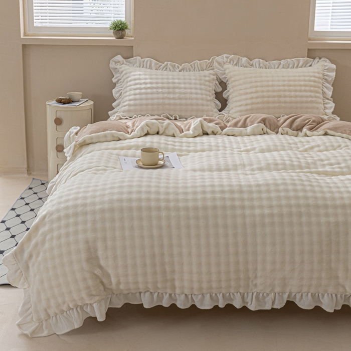 91家纺网 家纺一手货源 找家纺 （总）恩和家纺 2025新款泡泡牛奶绒荷叶边款四件套