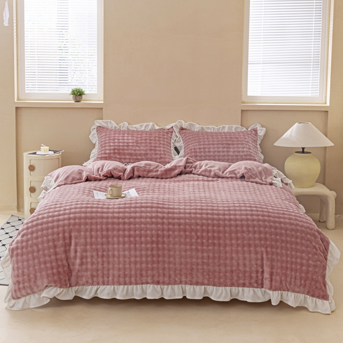 91家纺网 家纺一手货源 找家纺 恩和家纺 2025新款泡泡牛奶绒荷叶边款四件套 泡泡绒飞边款豆沙