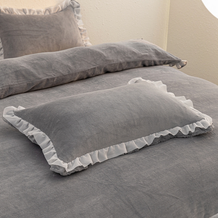 91家纺网 家纺一手货源 找家纺 恩和家纺 2025新款白色薄纱双层飞边牛奶绒四件套 灰色