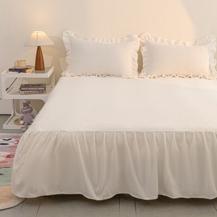 91家纺网 家纺一手货源 找家纺 恩和家纺 2025新款白色薄纱双层飞边牛奶绒四件套 米白