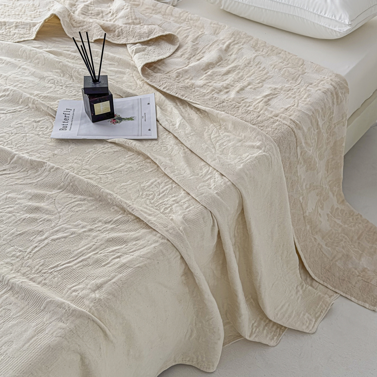 91家纺网 家纺一手货源 找家纺 悦然毛巾被 2025全棉欧式提花纱布毛巾被毛毯-洛可可 洛可可杏白