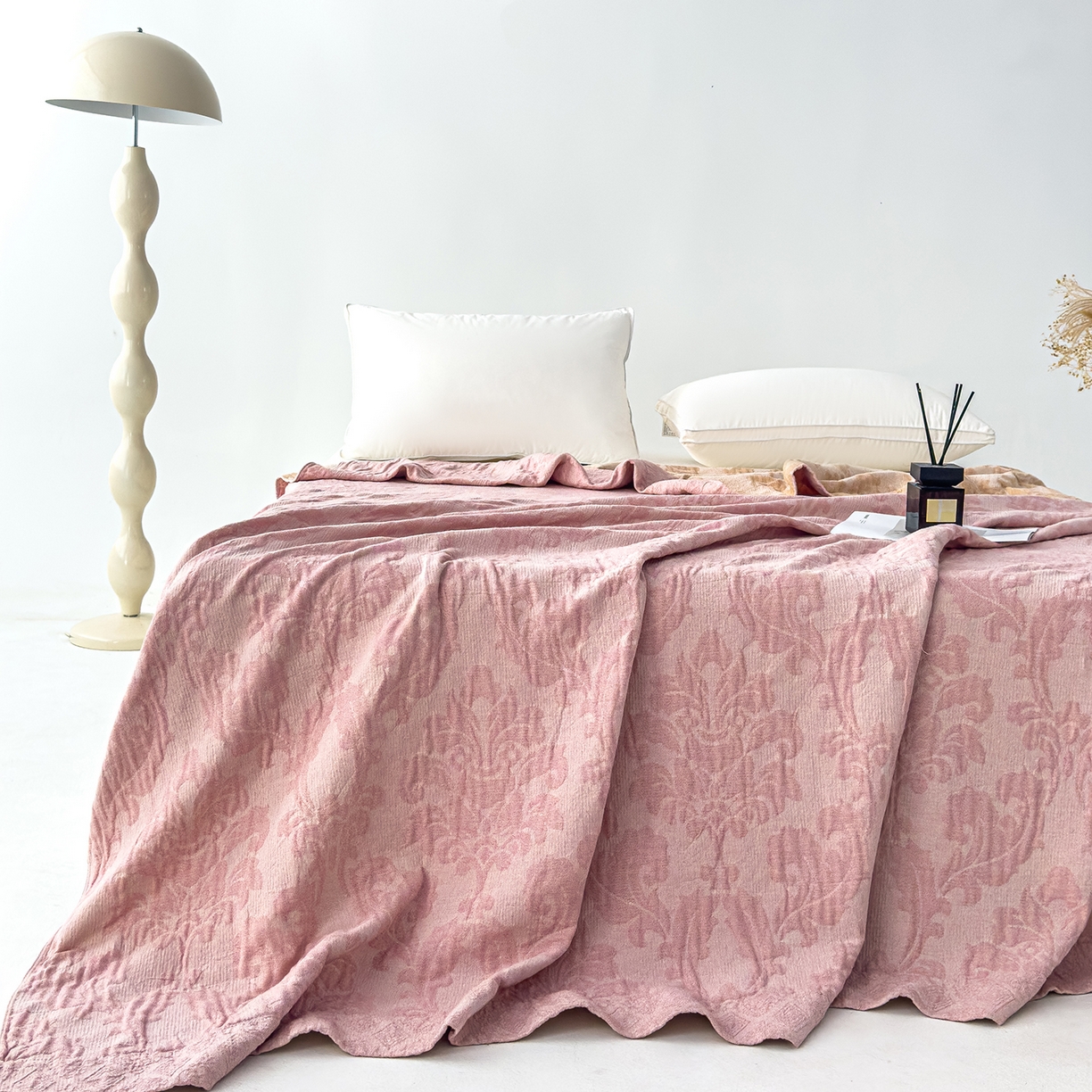 91家纺网 家纺一手货源 找家纺 悦然毛巾被 2025全棉欧式提花纱布毛巾被毛毯-洛可可 洛可可豆沙