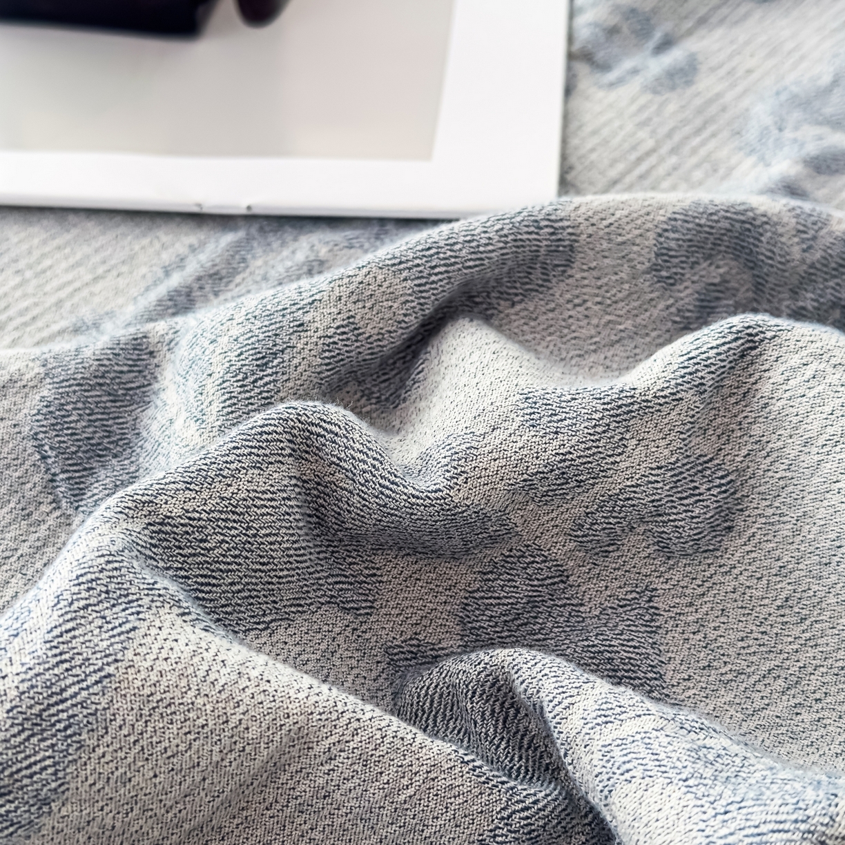 91家纺网 家纺一手货源 找家纺 悦然毛巾被 2025全棉欧式提花纱布毛巾被毛毯-洛可可 洛可可雾蓝