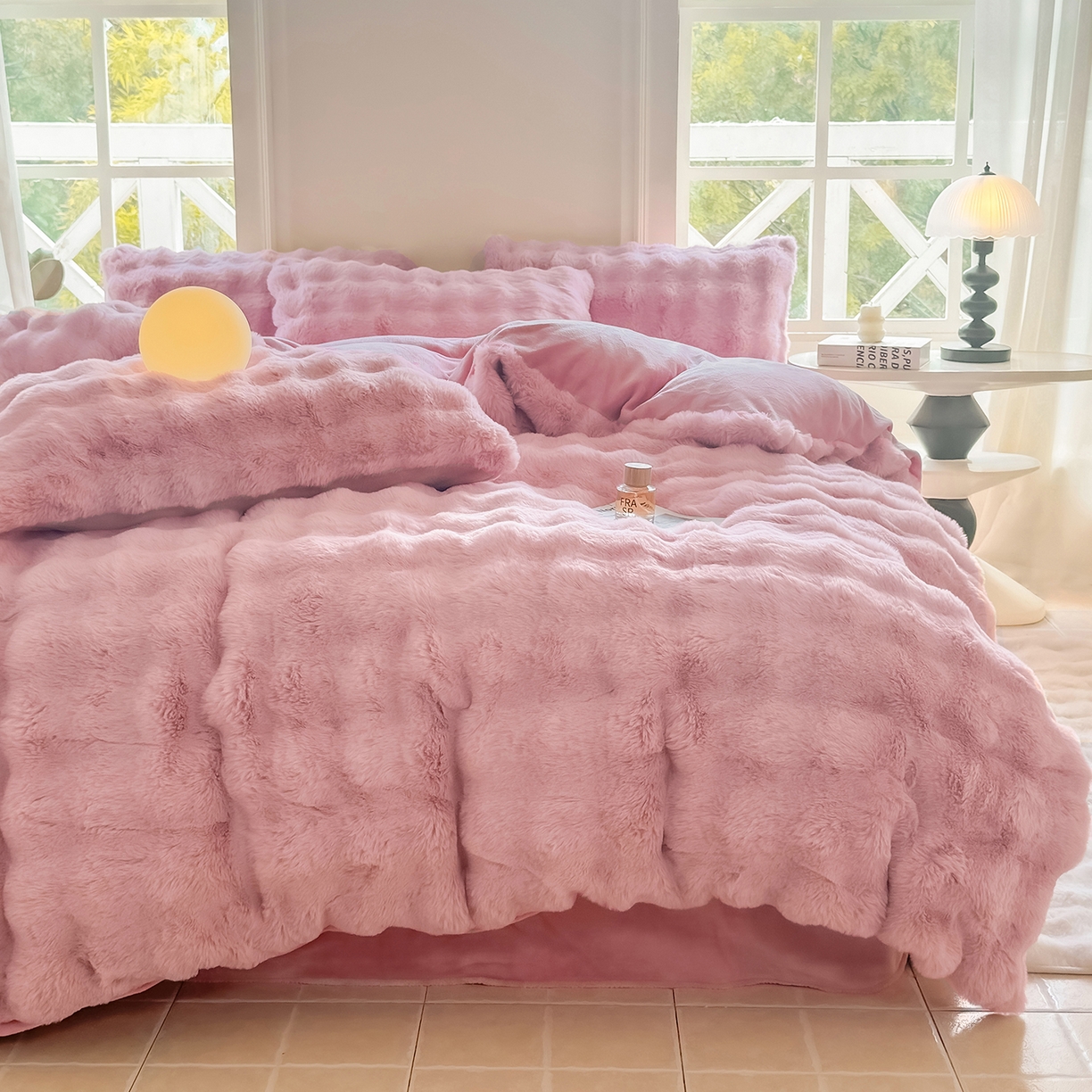 91家纺网 家纺一手货源 找家纺 品乐家纺 2025新款简约纯色A类220克泡泡兔绒四件套 纯色-粉黛