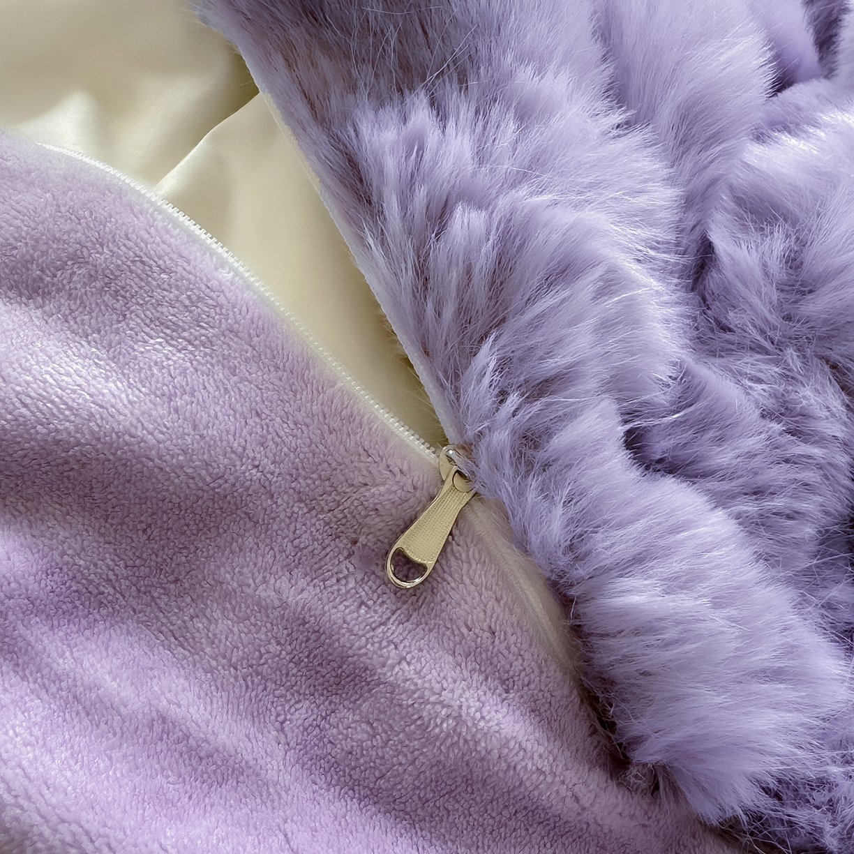 91家纺网 家纺一手货源 找家纺 品乐家纺 2025新款简约纯色A类220克泡泡兔绒四件套 纯色-星云紫