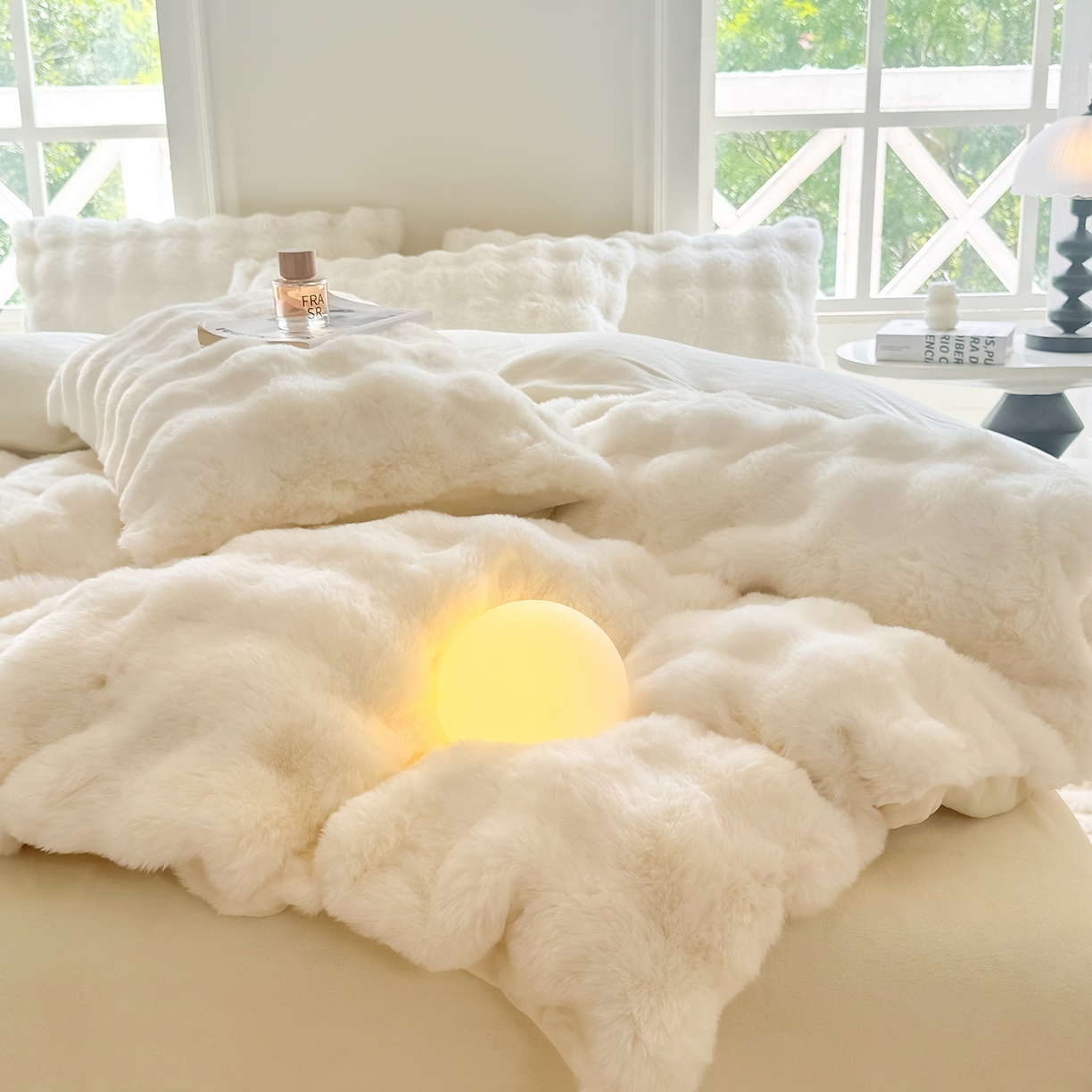 91家纺网 家纺一手货源 找家纺 品乐家纺 2025新款简约纯色A类220克泡泡兔绒四件套 纯色-珍珠白