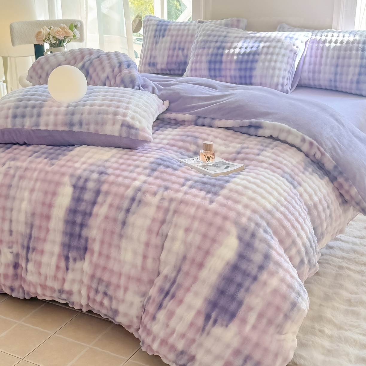 91家纺网 家纺一手货源 找家纺 品乐家纺 2025新款简约纯色A类220克泡泡兔绒四件套 渐变-极光紫