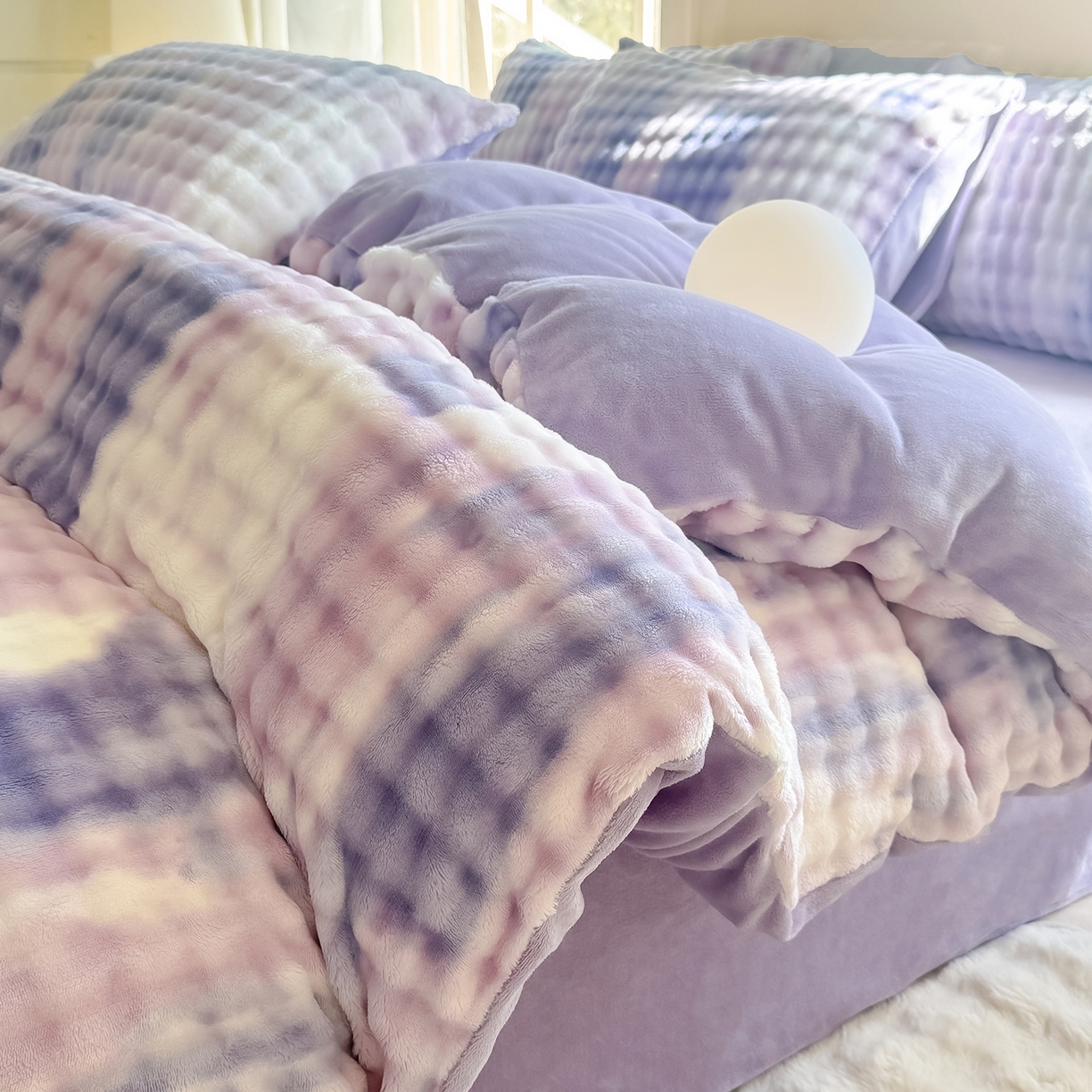 91家纺网 家纺一手货源 找家纺 品乐家纺 2025新款简约纯色A类220克泡泡兔绒四件套 渐变-极光紫