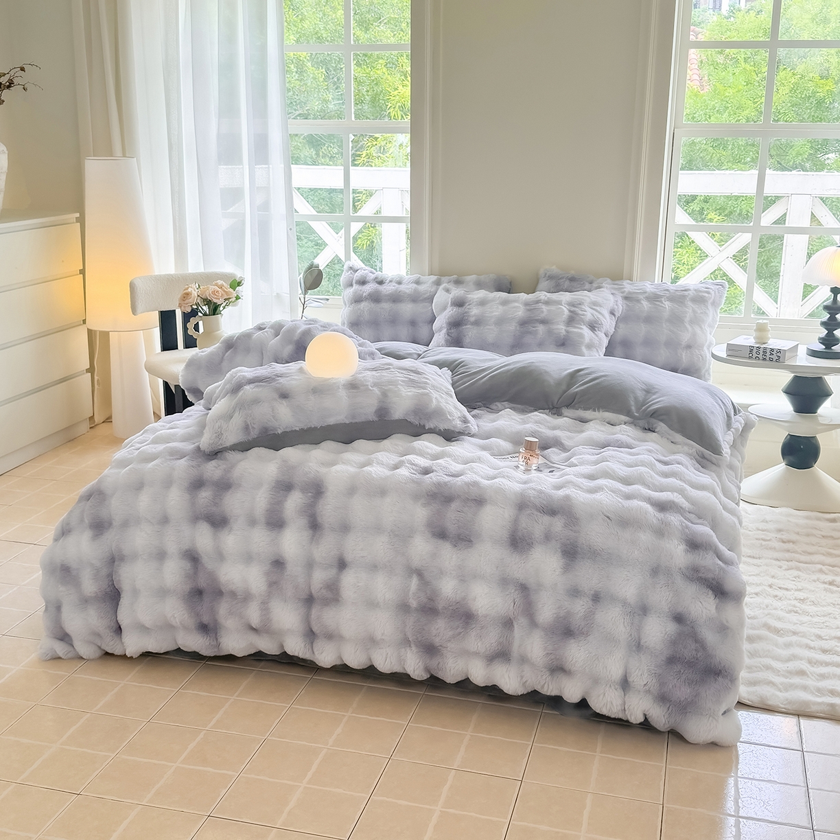 91家纺网 家纺一手货源 找家纺 品乐家纺 2025新款简约纯色A类220克泡泡兔绒四件套 渐变-莫奈灰