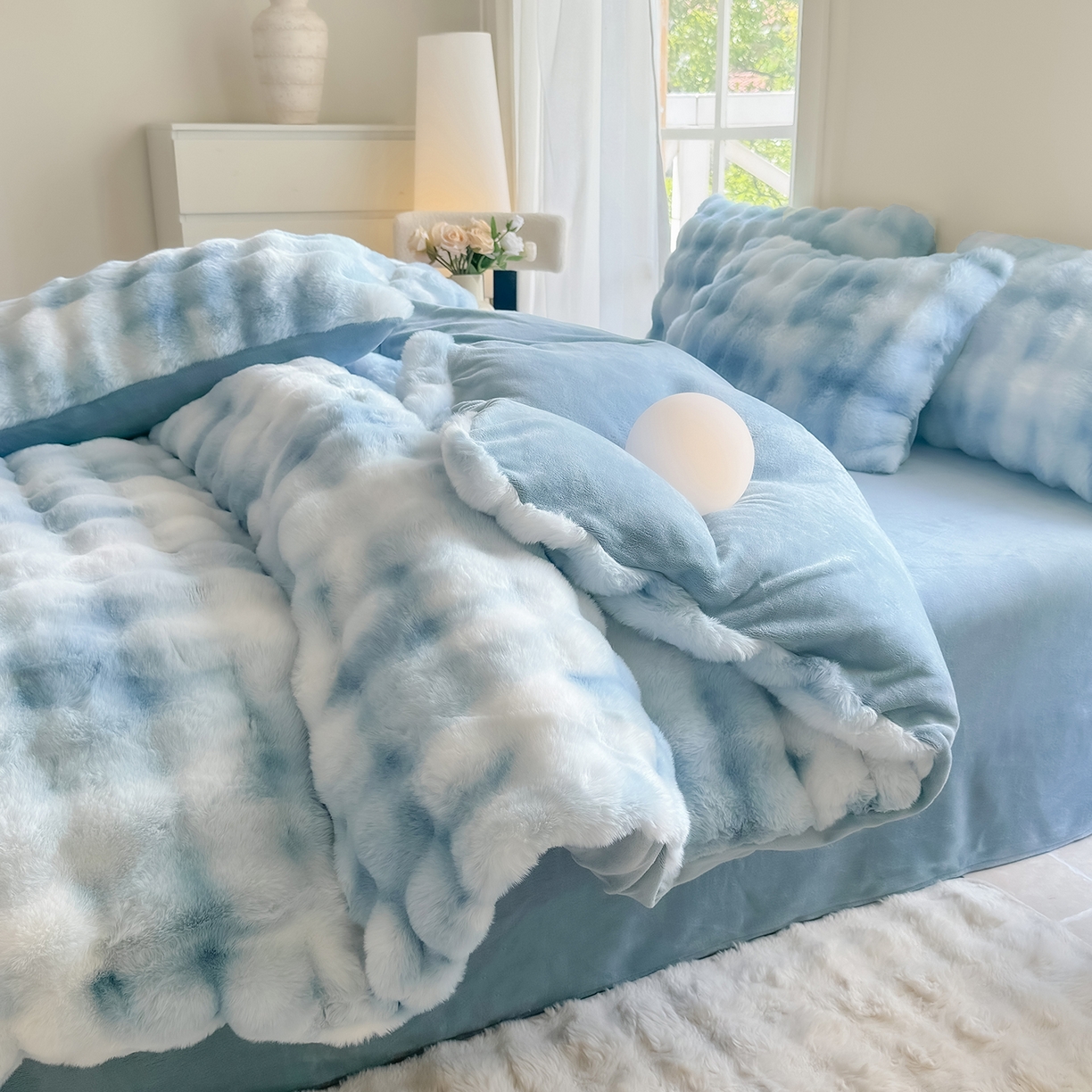 91家纺网 家纺一手货源 找家纺 品乐家纺 2025新款简约纯色A类220克泡泡兔绒四件套 渐变-天青蓝