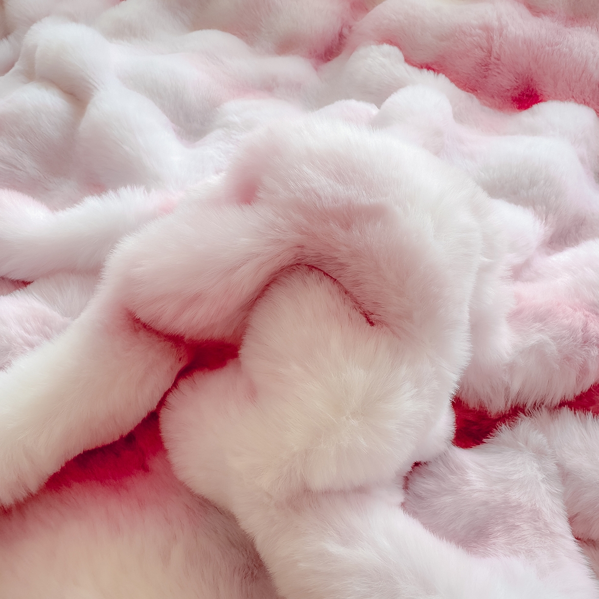 91家纺网 家纺一手货源 找家纺 品乐家纺 2025新款A类泡泡兔绒可拆洗冬被被子被芯（被套+被芯） 渐变-绯月粉