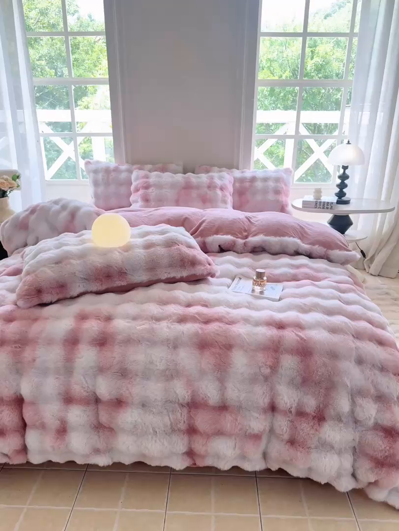 91家纺网 家纺一手货源 找家纺 品乐家纺 2025新款A类泡泡兔绒可拆洗冬被被子被芯（被套+被芯） 渐变-绯月粉