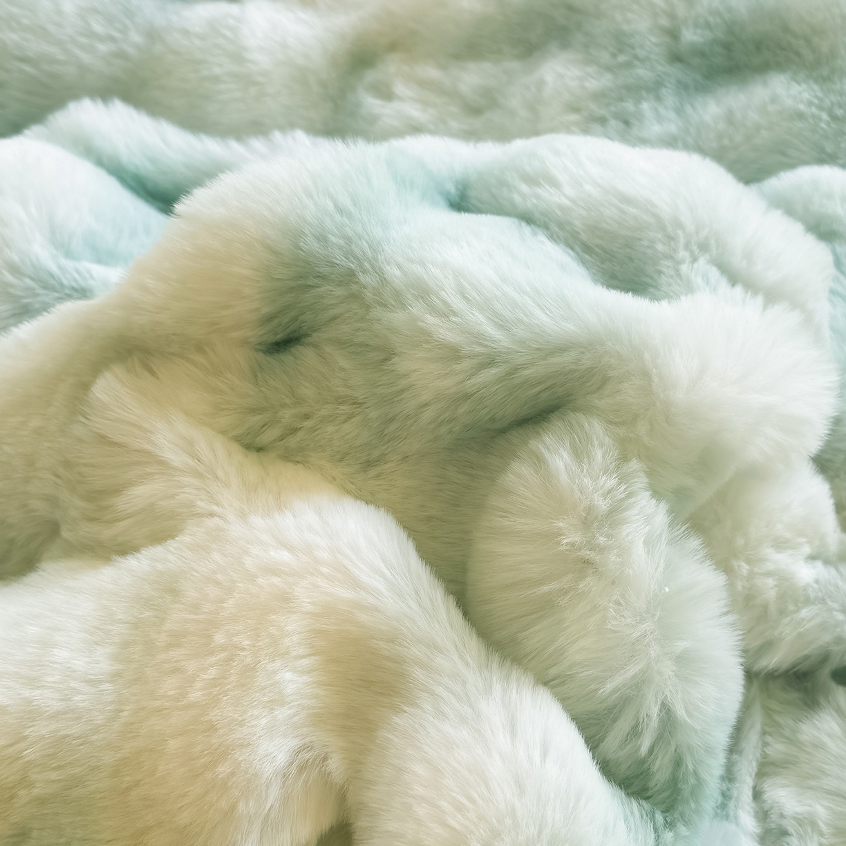 91家纺网 家纺一手货源 找家纺 品乐家纺 2025新款A类泡泡兔绒可拆洗冬被被子被芯（被套+被芯） 渐变-雨露青