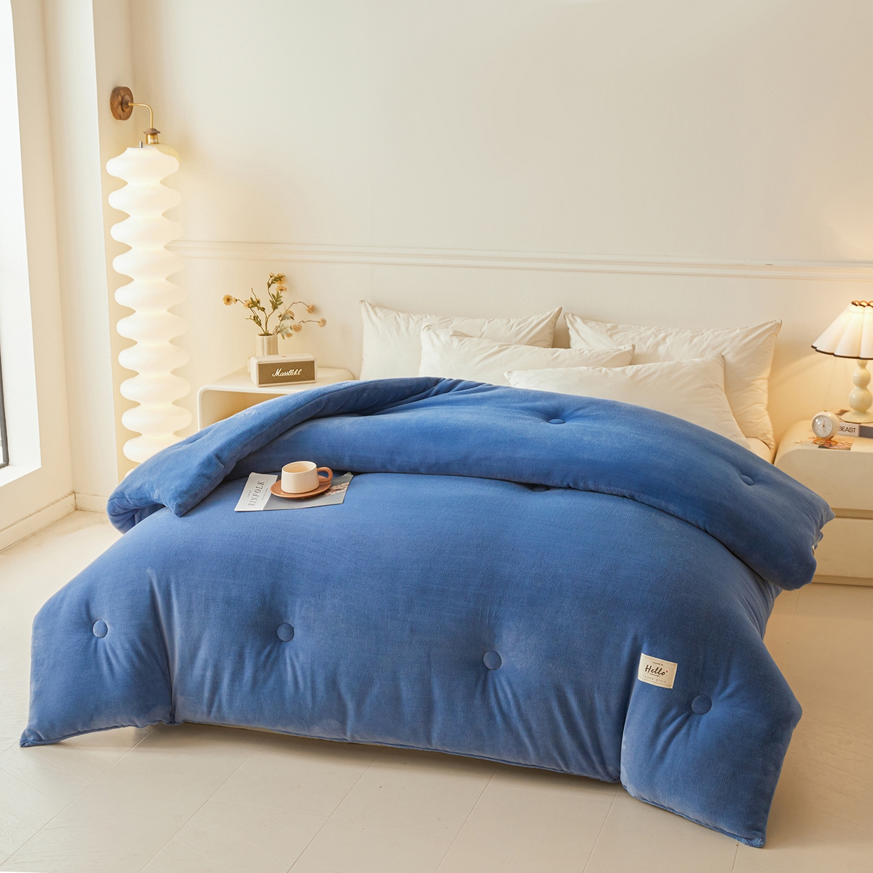 91家纺网 家纺一手货源 找家纺 猎鹿人家纺 2025新款柔暖纯色牛奶绒冬被被子被芯 宝石蓝