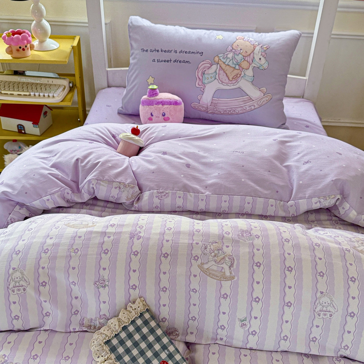 91家纺网 家纺一手货源 找家纺 （总）港岛妹妹 2025新款软柔棉105g大版双面印花宿舍学生三件套上下铺三件套（提供买家秀）