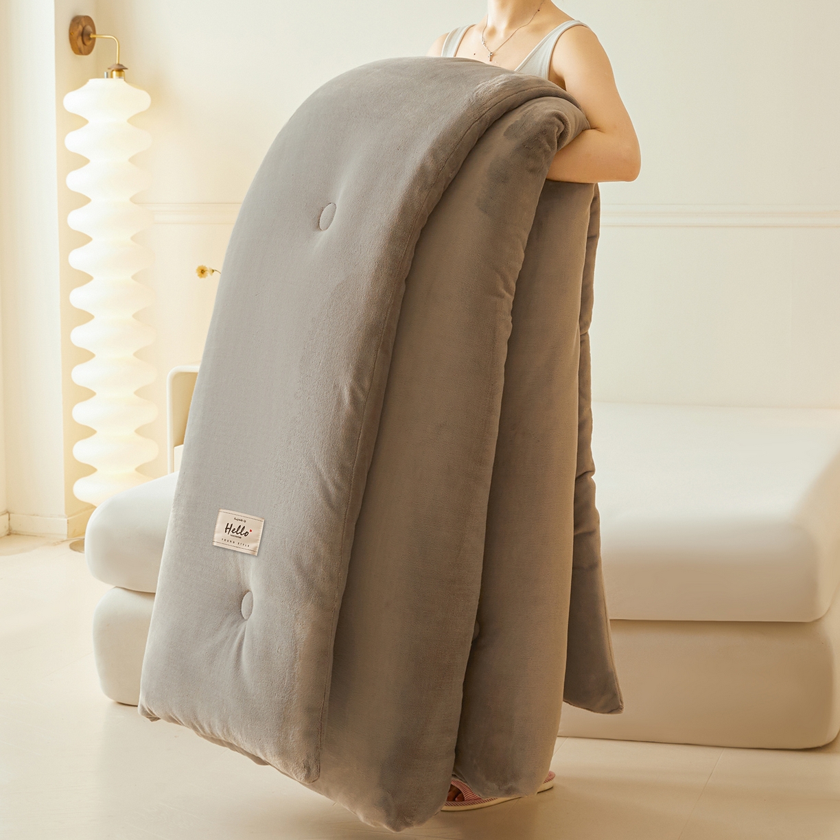 91家纺网 家纺一手货源 找家纺 猎鹿人家纺 2025新款柔暖纯色牛奶绒冬被被子被芯 星灰