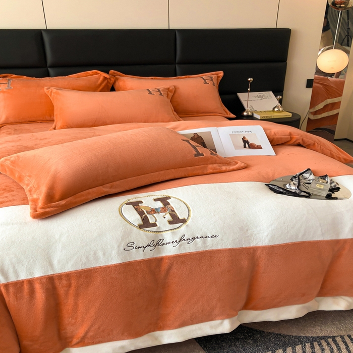 91家纺网 家纺一手货源 找家纺 （总）苹果星家纺 2025新款230g牛奶绒四件套-艾琳