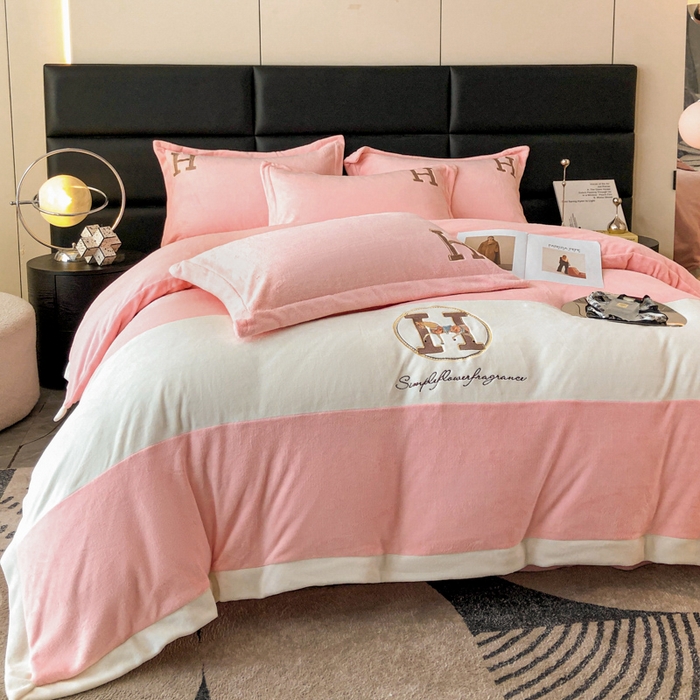 91家纺网 家纺一手货源 找家纺 （总）苹果星家纺 2025新款230g牛奶绒四件套-艾琳