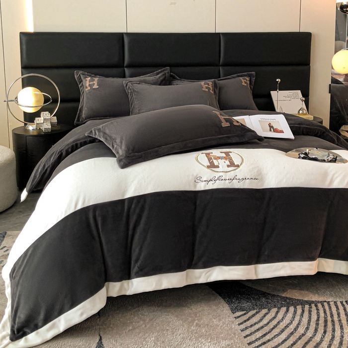 91家纺网 家纺一手货源 找家纺 （总）苹果星家纺 2025新款230g牛奶绒四件套-艾琳