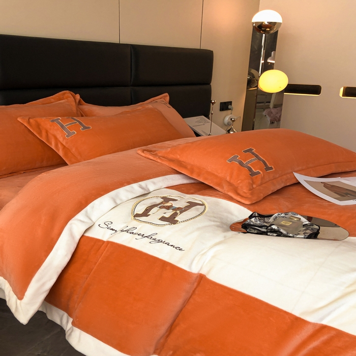 91家纺网 家纺一手货源 找家纺 苹果星家纺 2025新款230g牛奶绒四件套-艾琳 艾琳-暖橘