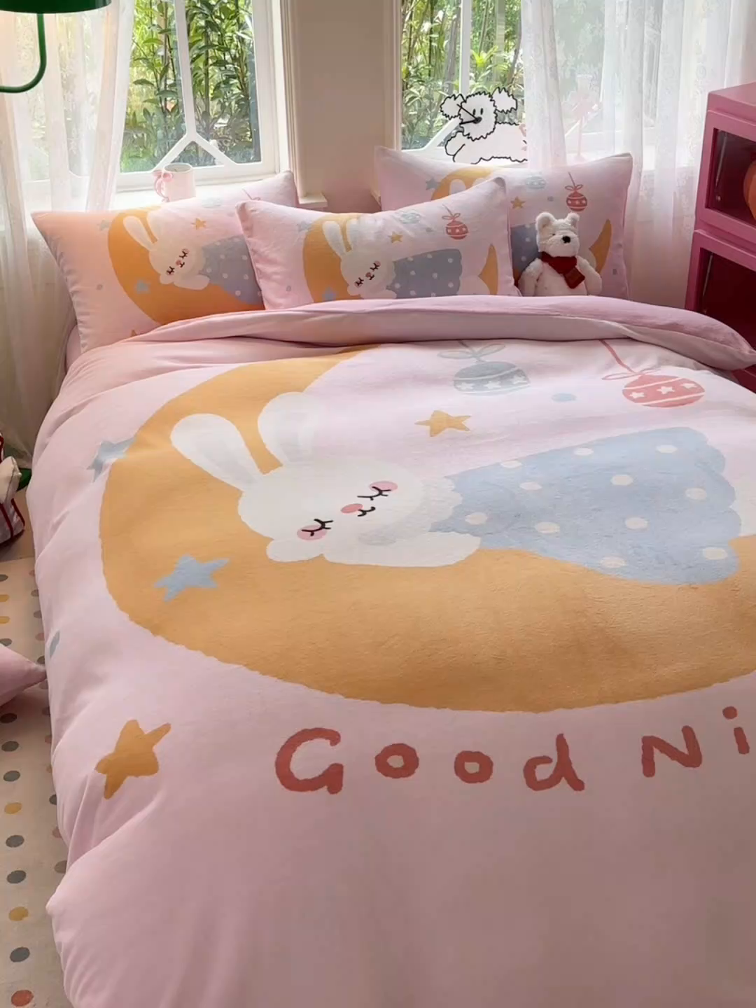 91家纺网 家纺一手货源 找家纺 ds生活馆 2025新款大版高克重双面牛奶绒四件套 月亮兔