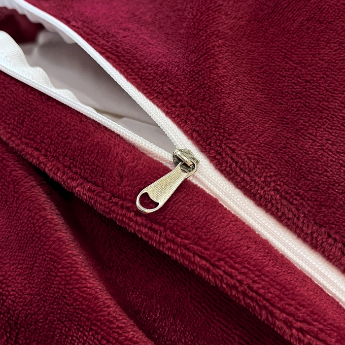 91家纺网 家纺一手货源 找家纺 苹果星家纺 2025新款无印良品风230克全消光牛奶绒大拼角压线刺绣四件套-塔莉 塔莉-酒红