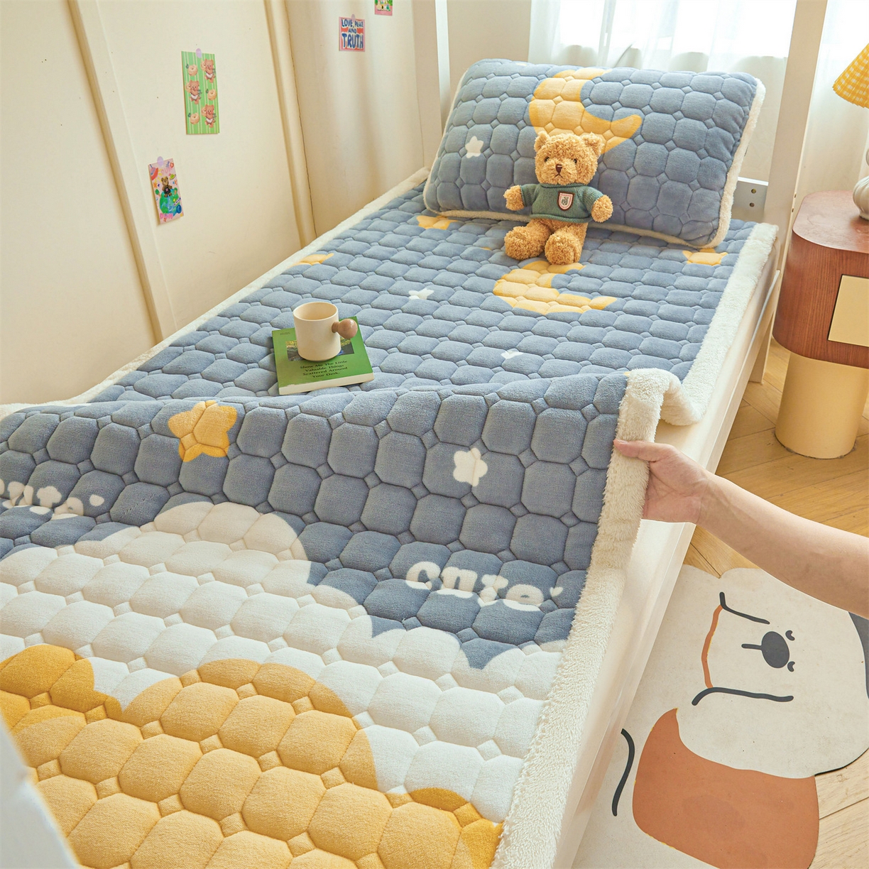 91家纺网 家纺一手货源 找家纺 （总）雯豆家纺 【加厚款】2025新款牛奶绒床褥床垫学生宿舍床护垫子