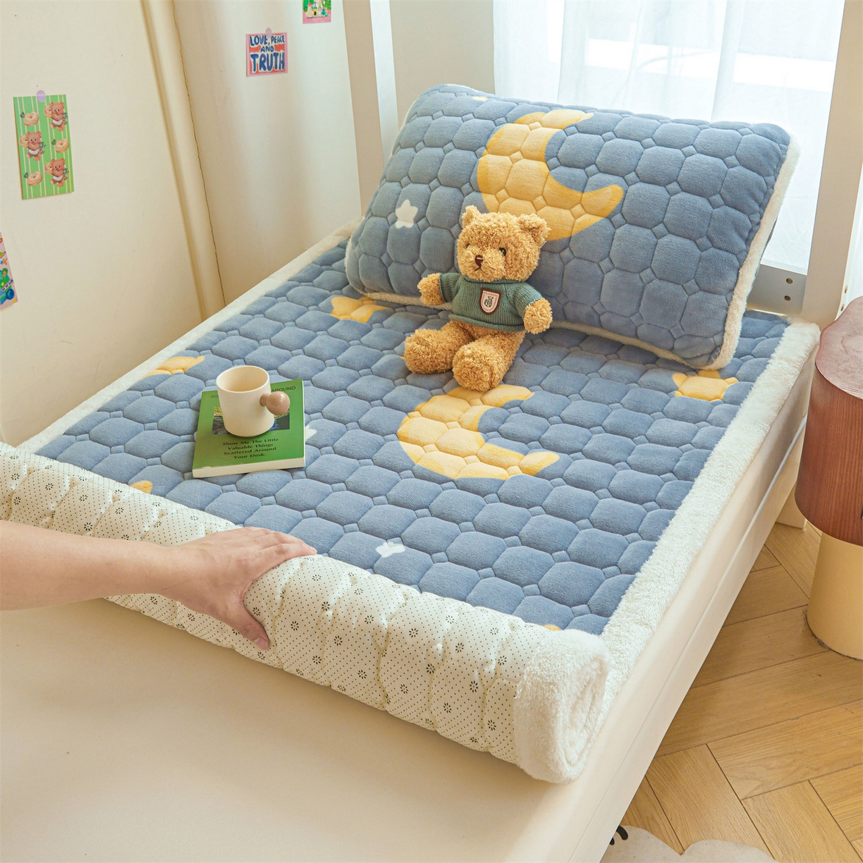 91家纺网 家纺一手货源 找家纺 （总）雯豆家纺 【加厚款】2025新款牛奶绒床褥床垫学生宿舍床护垫子