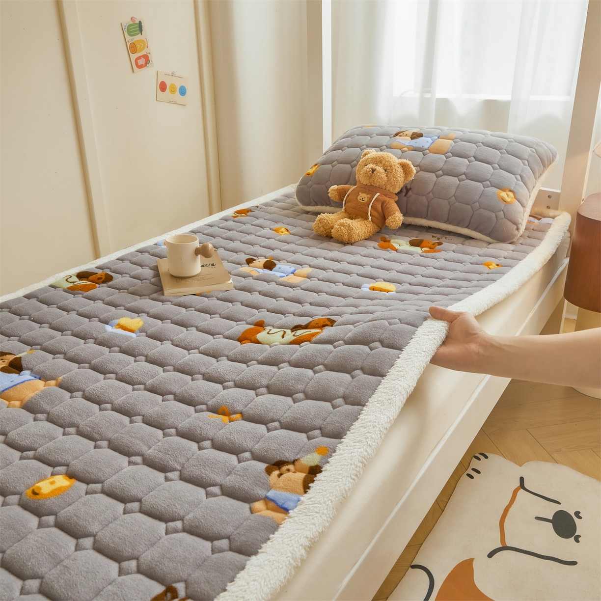 91家纺网 家纺一手货源 找家纺 （总）雯豆家纺 【加厚款】2025新款牛奶绒床褥床垫学生宿舍床护垫子