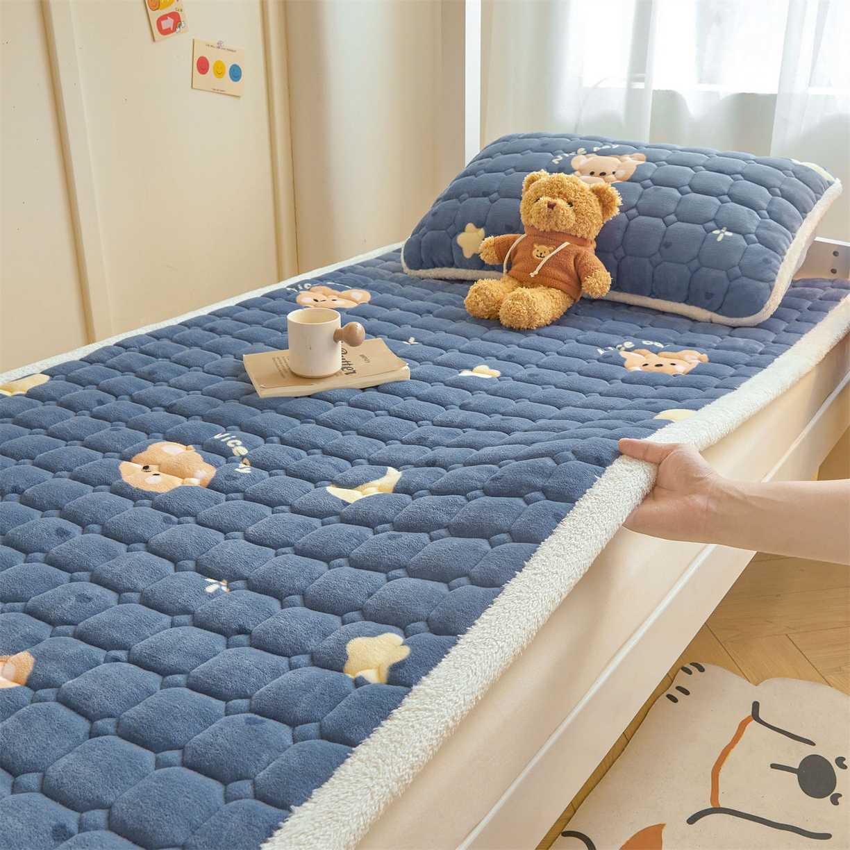 91家纺网 家纺一手货源 找家纺 （总）雯豆家纺 【加厚款】2025新款牛奶绒床褥床垫学生宿舍床护垫子