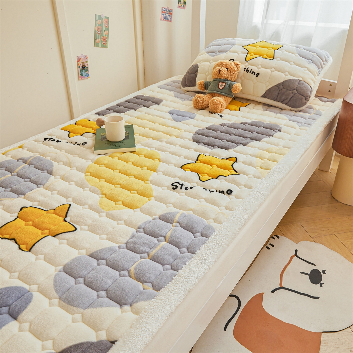 91家纺网 家纺一手货源 找家纺 雯豆家纺 【加厚款】2025新款牛奶绒床褥床垫学生宿舍床护垫子 牛奶绒床褥-斑点星星【加厚款】
