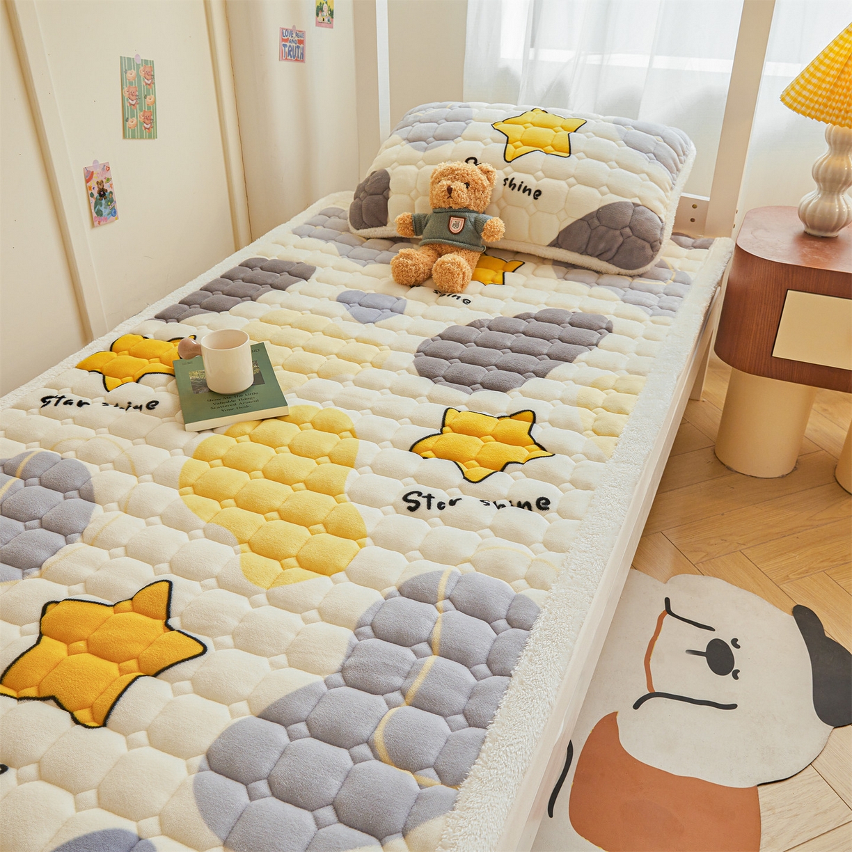 91家纺网 家纺一手货源 找家纺 雯豆家纺 【加厚款】2025新款牛奶绒床褥床垫学生宿舍床护垫子 牛奶绒床褥-斑点星星【加厚款】