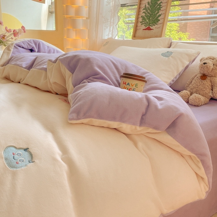 91家纺网 家纺一手货源 找家纺 857家居 2025新款高克重牛奶绒刺绣四件套 七彩怪兽